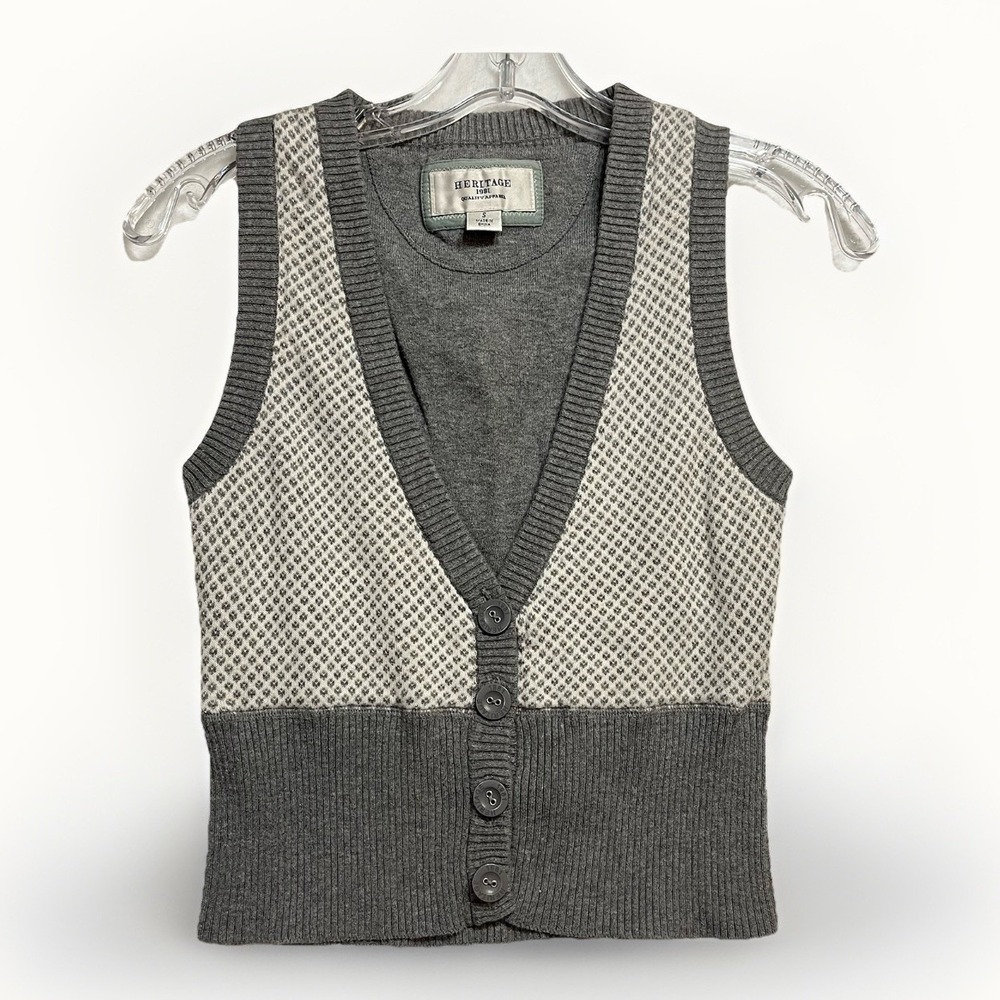 Heritage 1981 Sweater Vest Size SMALL Button-Front Slimming Design Y2K Style
